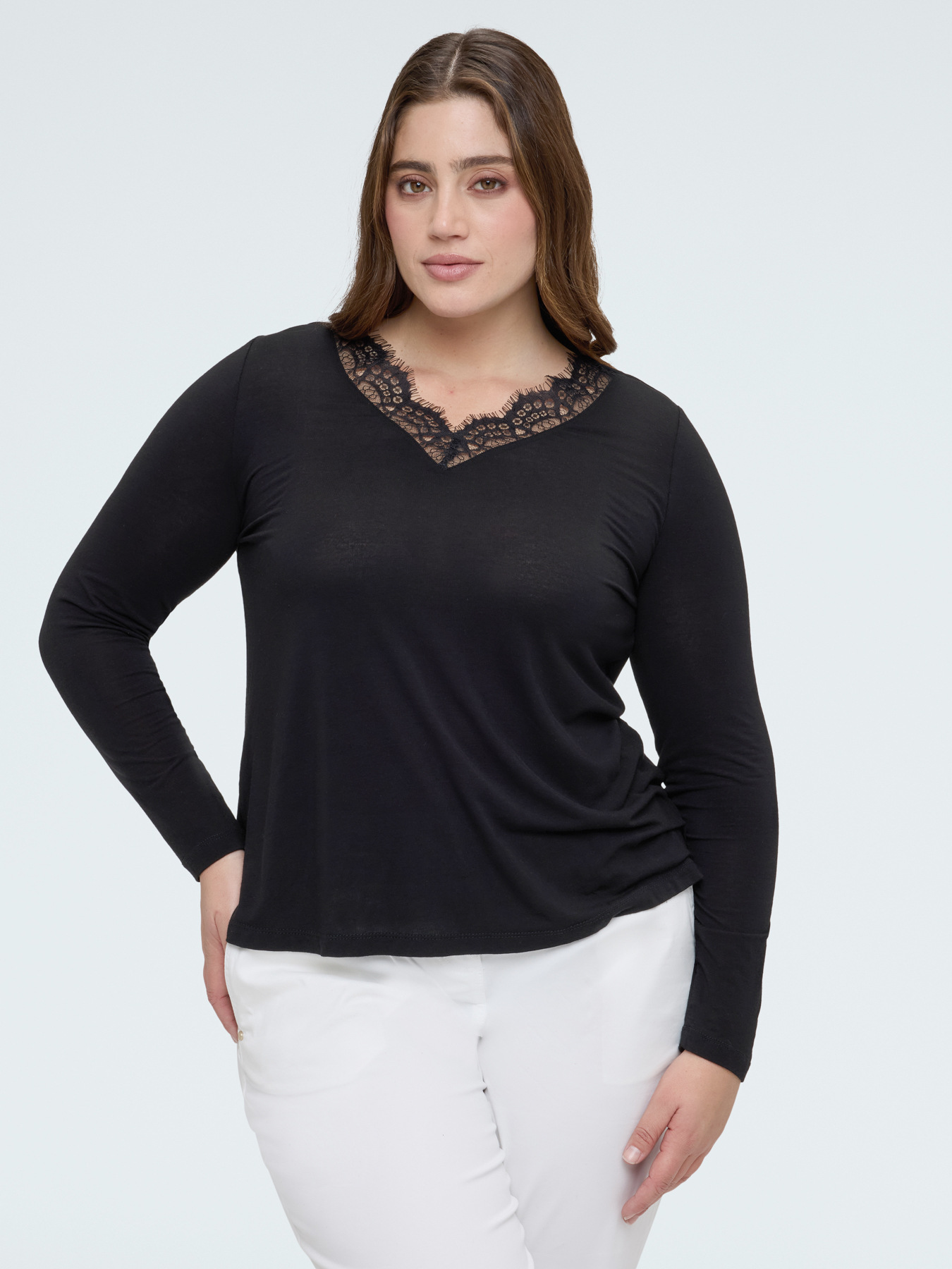 Mixed wool T-shirt with lace image number 2