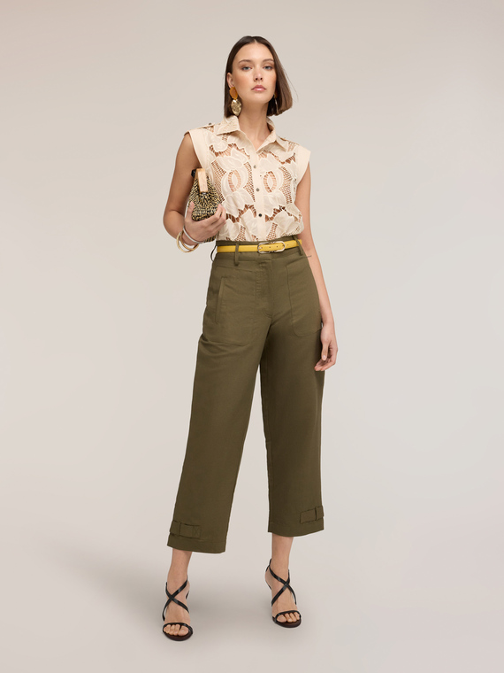 Sleeveless sangallo shirt