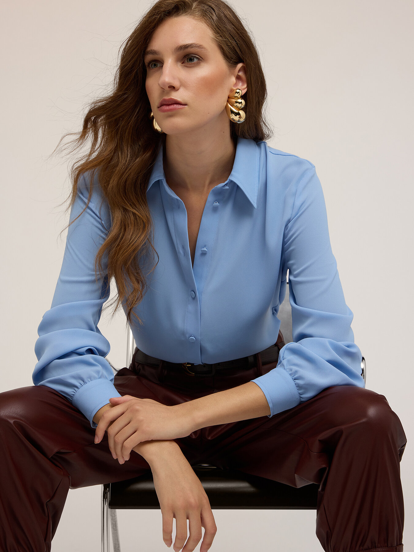 Camisa con botones forrados image number 3