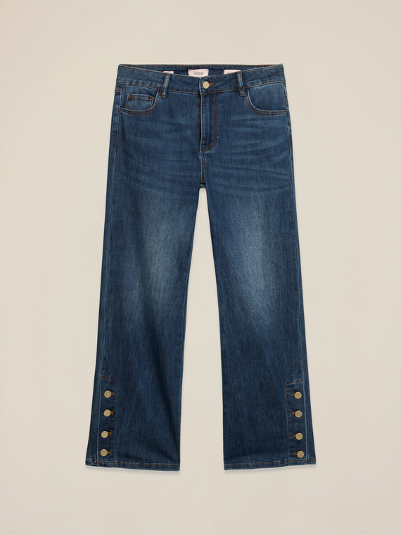 Jeans regular con bottoni decorativi