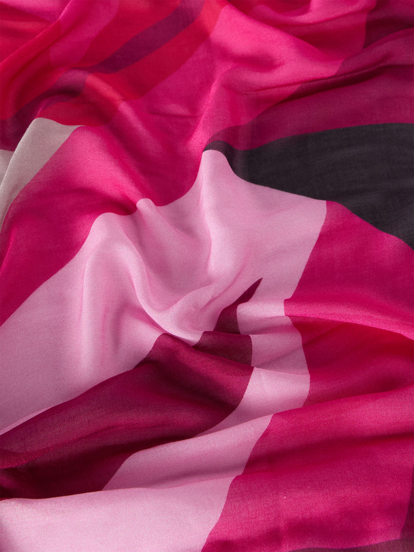 Foulard long avec imprim&eacute; color&eacute; image number 2