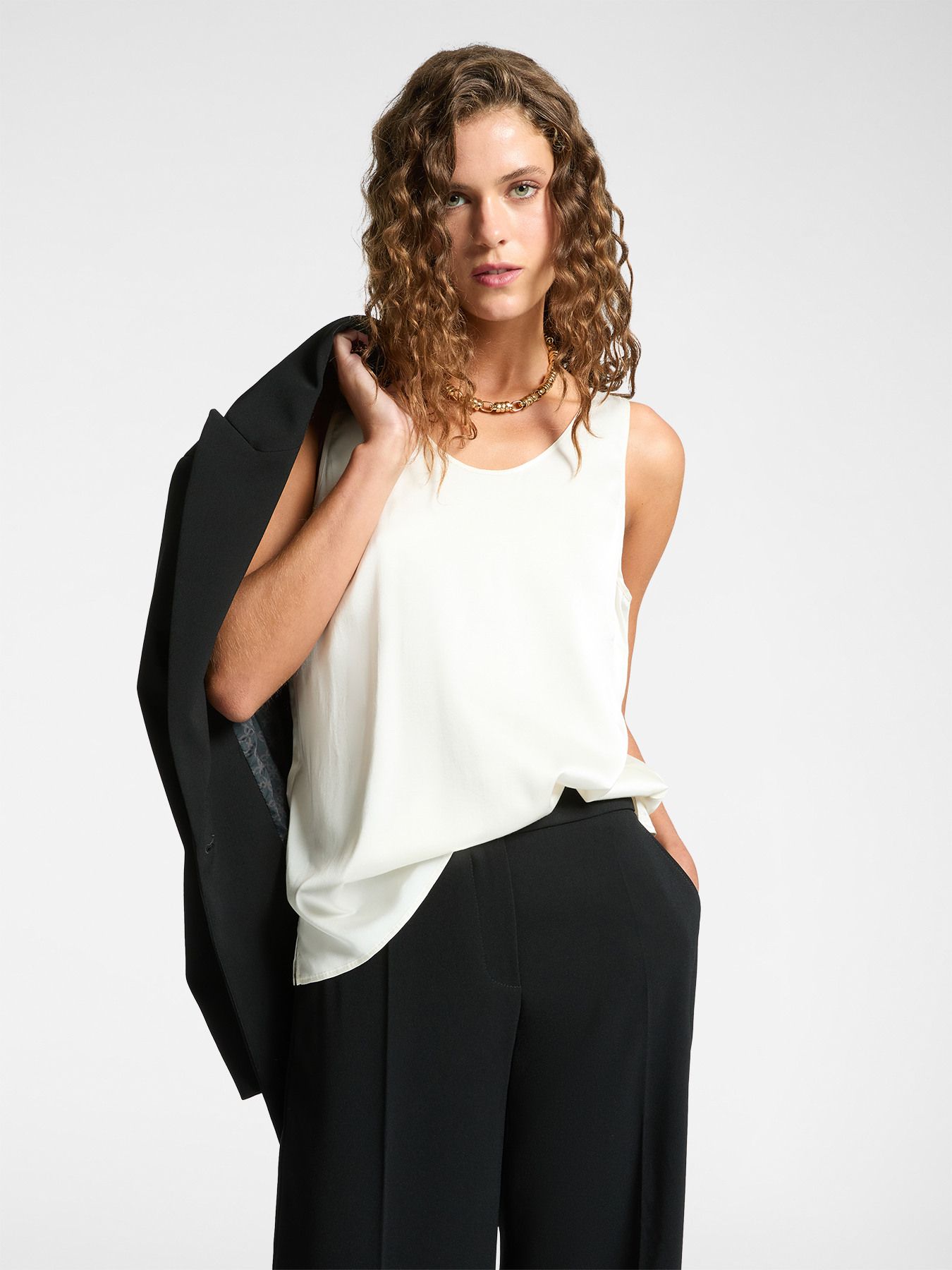 Top en satin image number 0