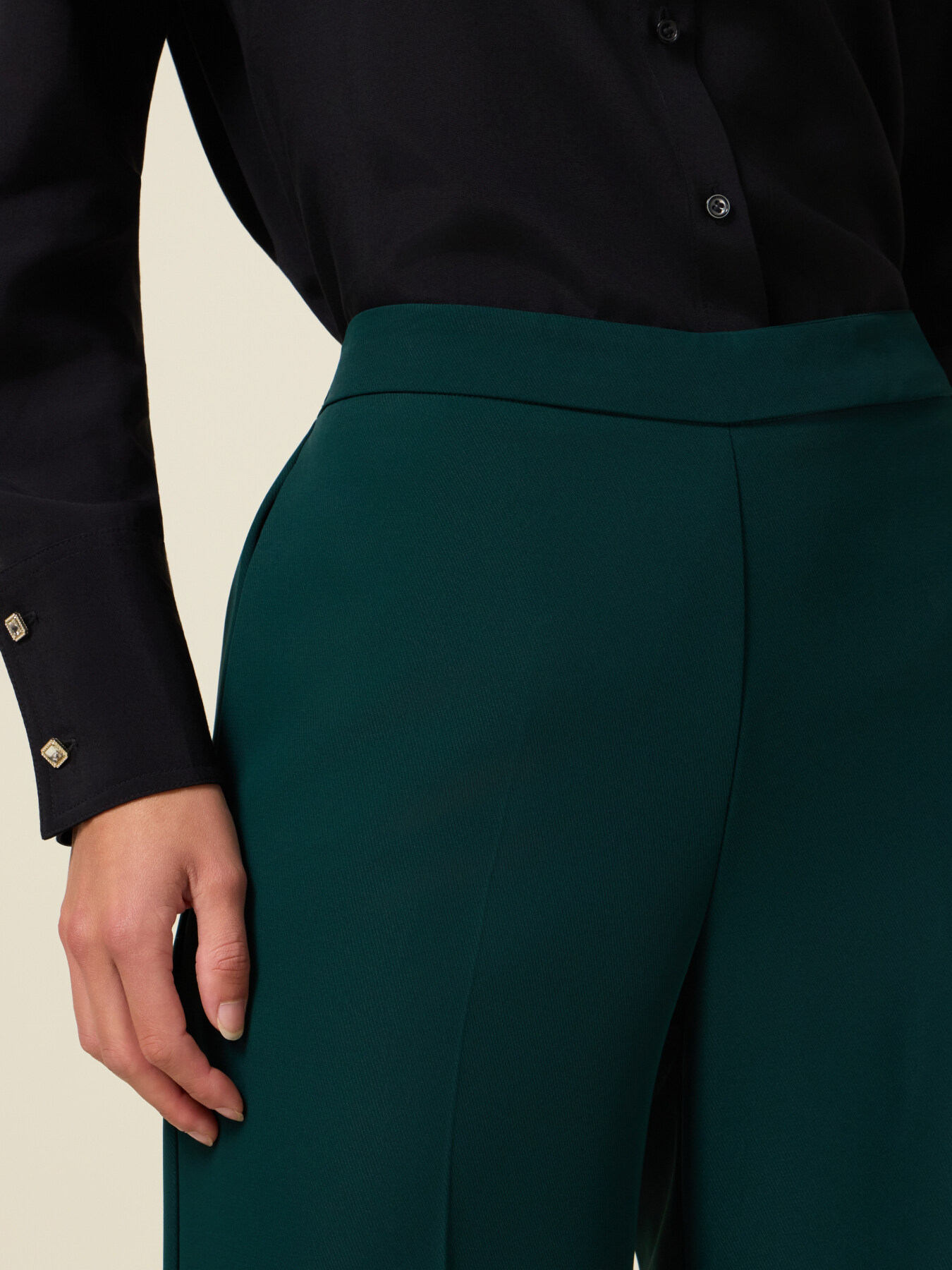 Pantaloni palazzo in tessuto cr&ecirc;pe image number 3