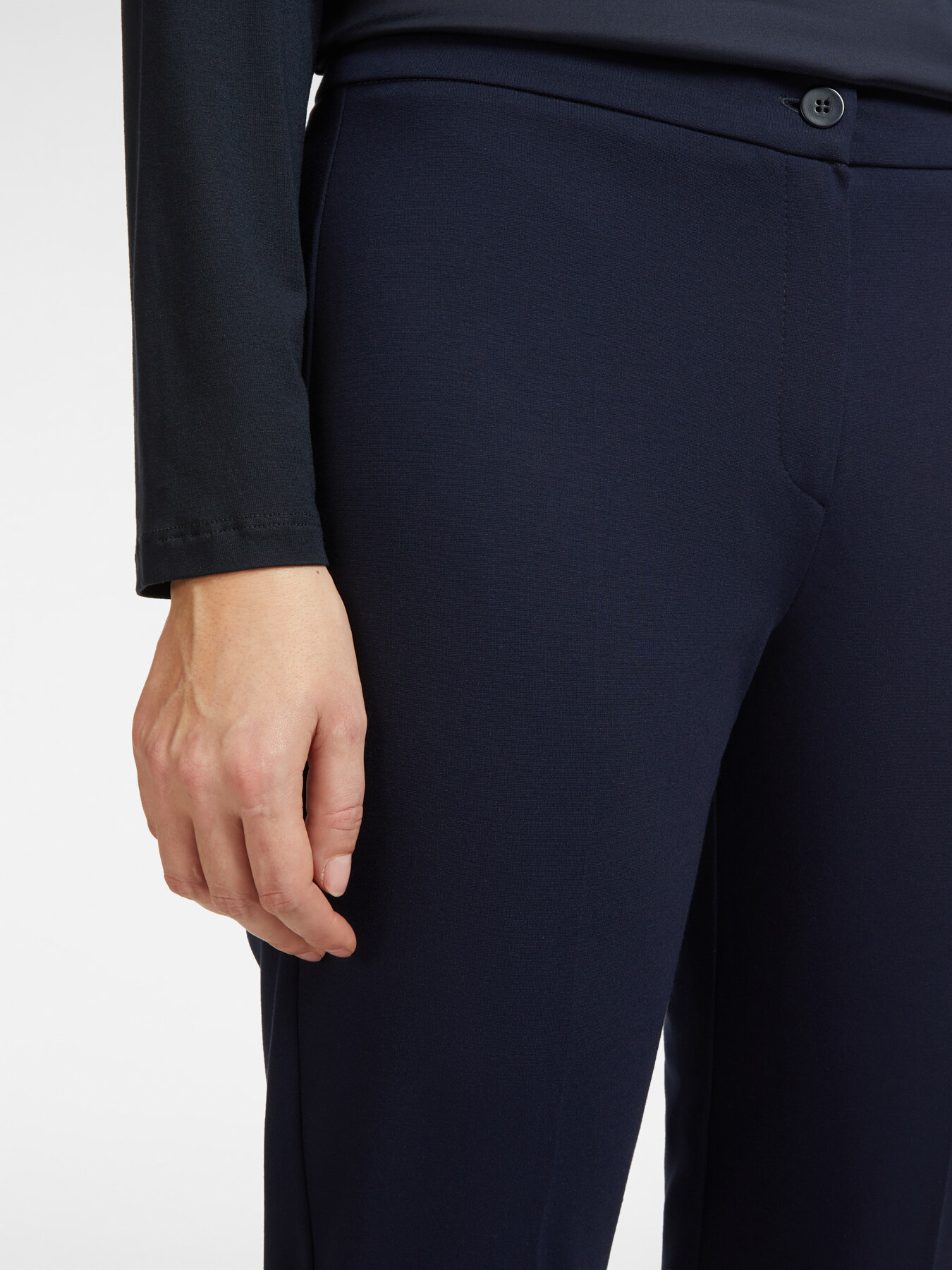 Slim Hose in Maille Milano image number 3