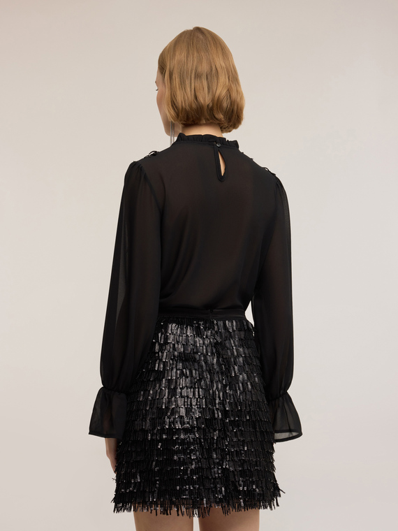 Blusa in georgette e ricamo di paillettes