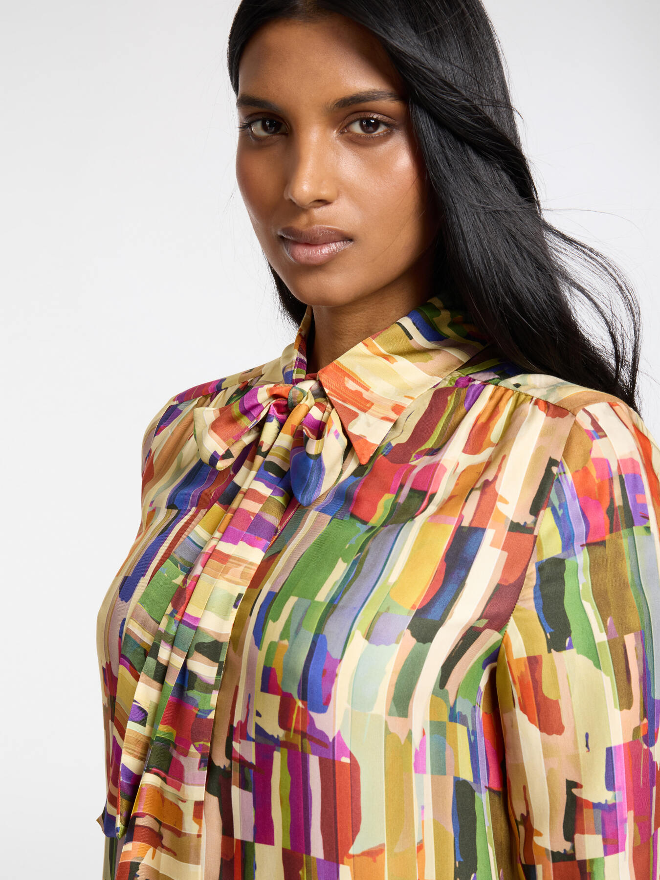 Printed dress with bow image number 3