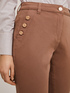 Pantalon regular avec des boutons métalliques image number 3