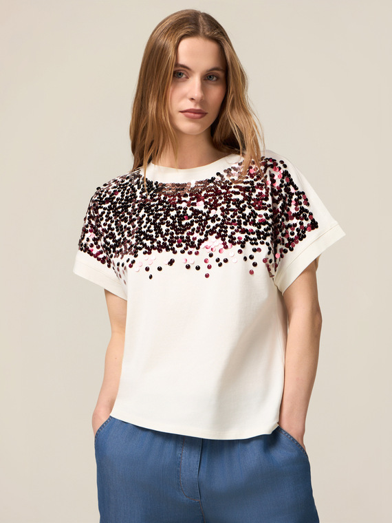 T-shirt in jersey con paillettes