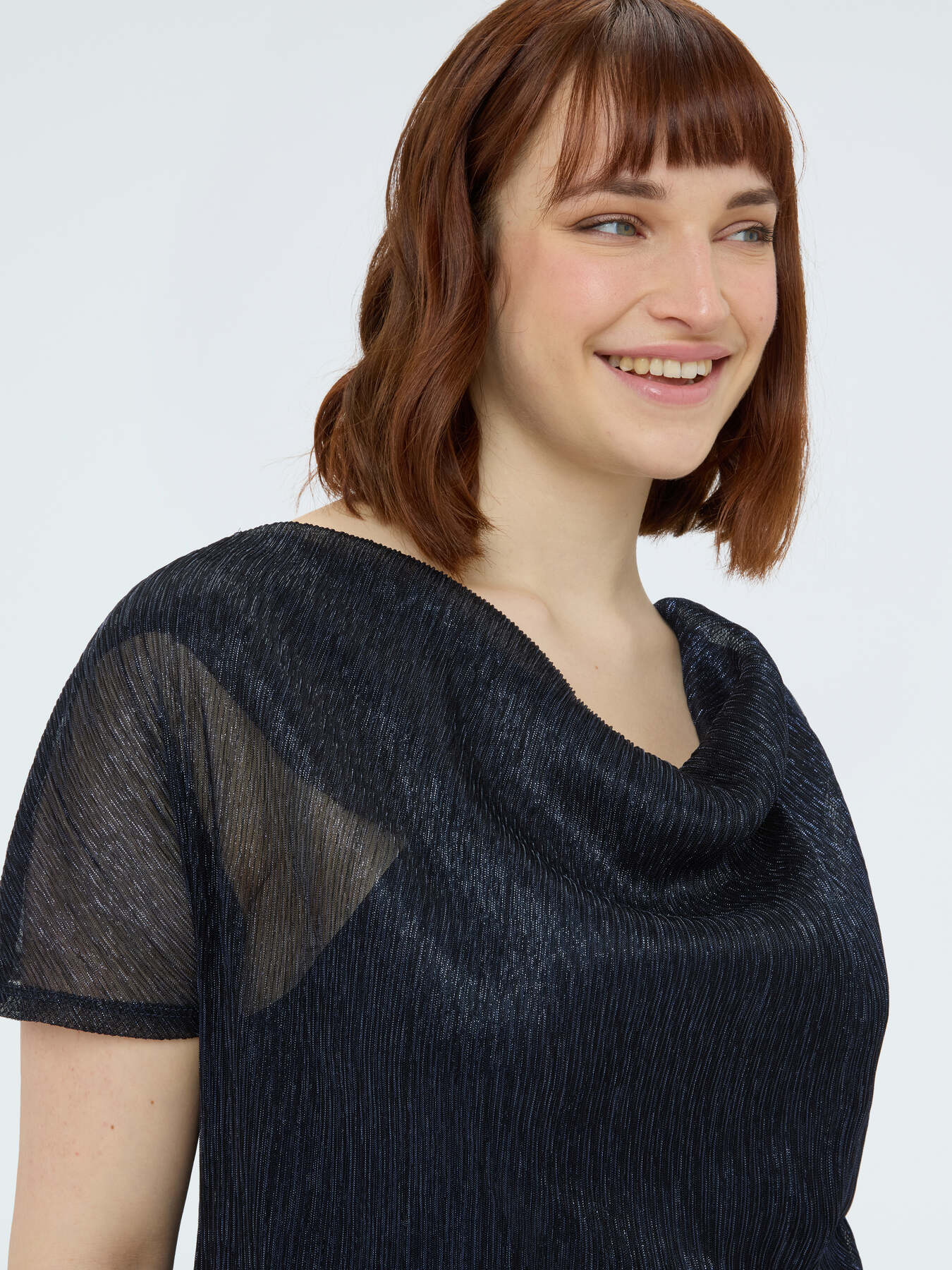 Lurex T-shirt with soft neckline image number 3