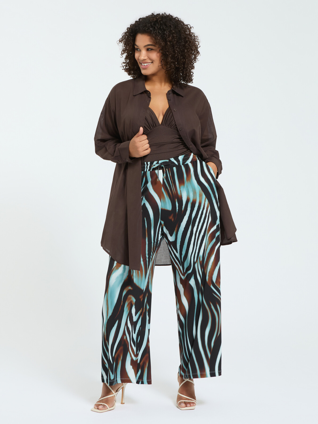 Pantalon palazzo z&eacute;br&eacute; en jersey image number 3