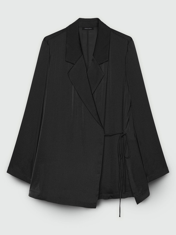 Leichter Blazer aus Satin