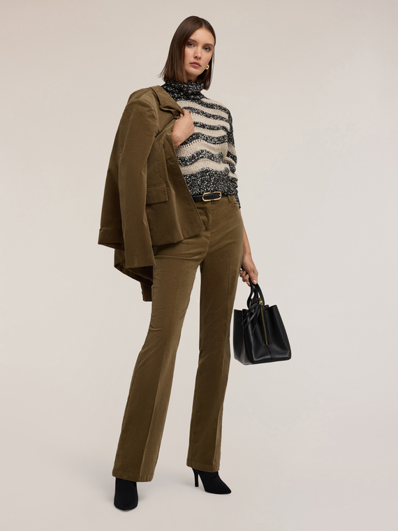 Rollkragenpullover aus schwerem Strick mit Streifenmuster