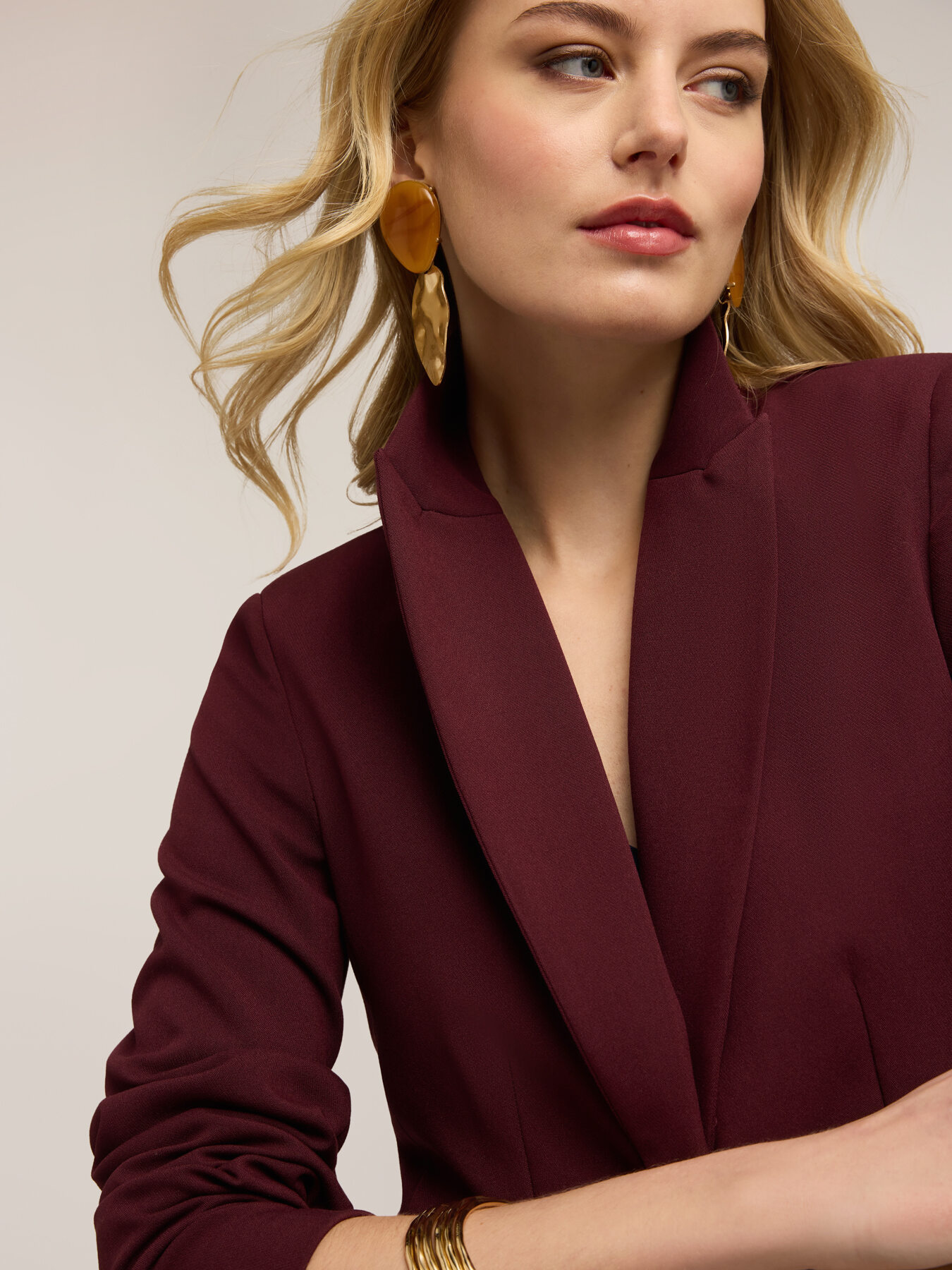 Single-breasted blazer with patch pockets image number 2