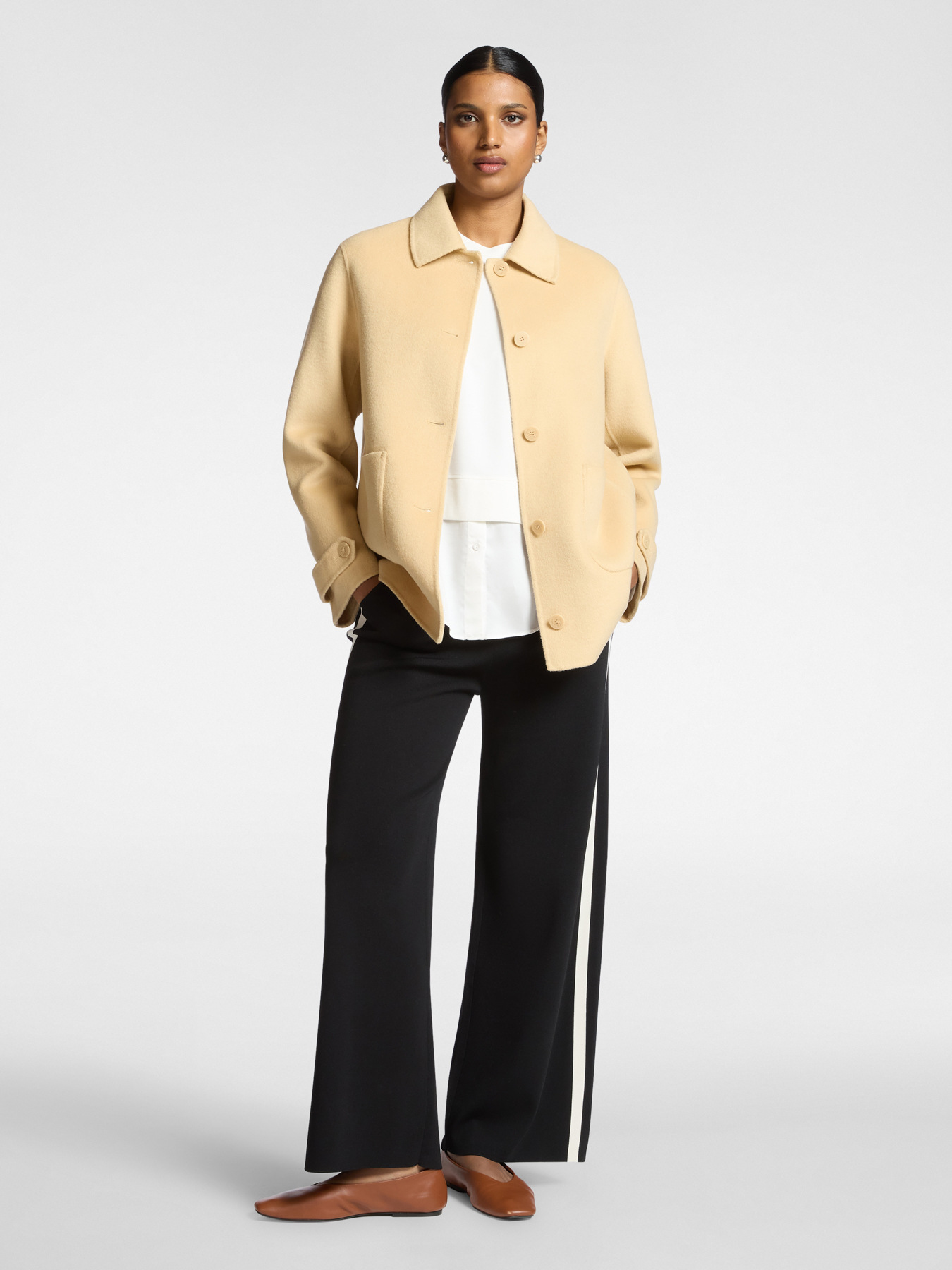 Short double coat image number 2