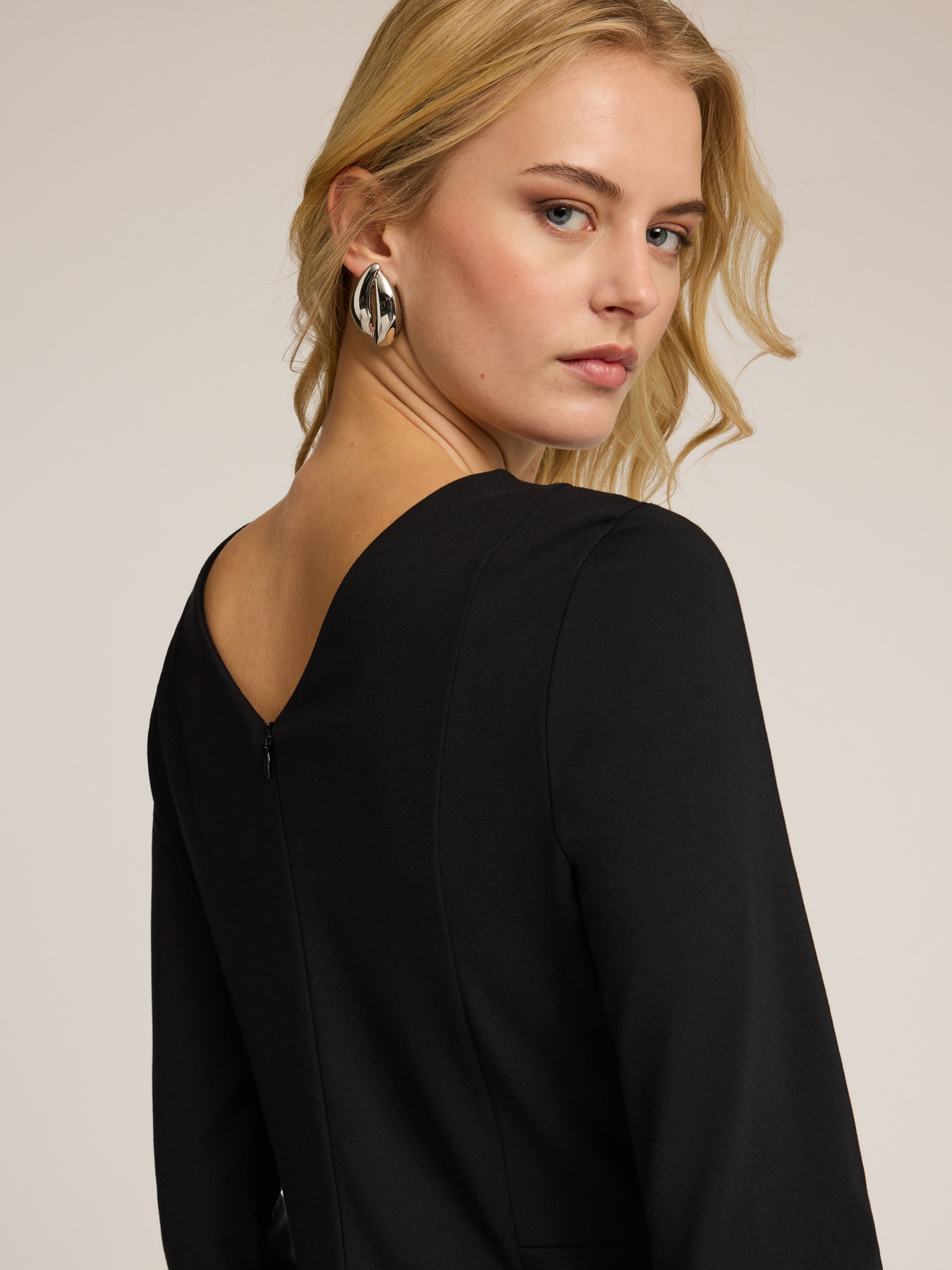 Flare dress in milano stitch image number 3