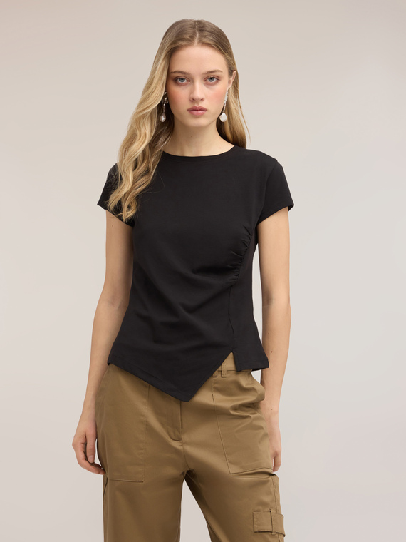 T-shirt with asymmetric side draping