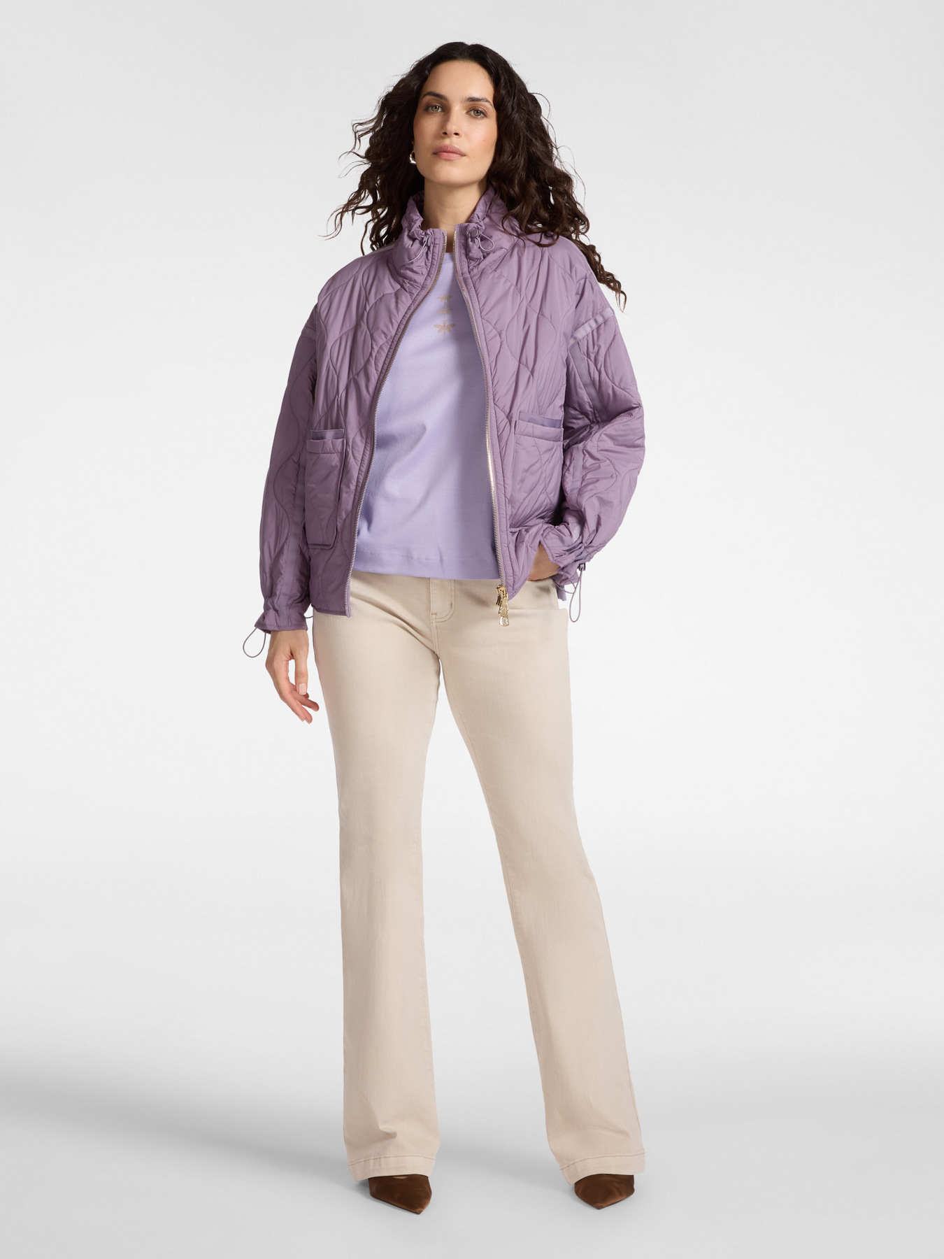 Leichte Daunenjacke aus gestepptem Nylon image number 2