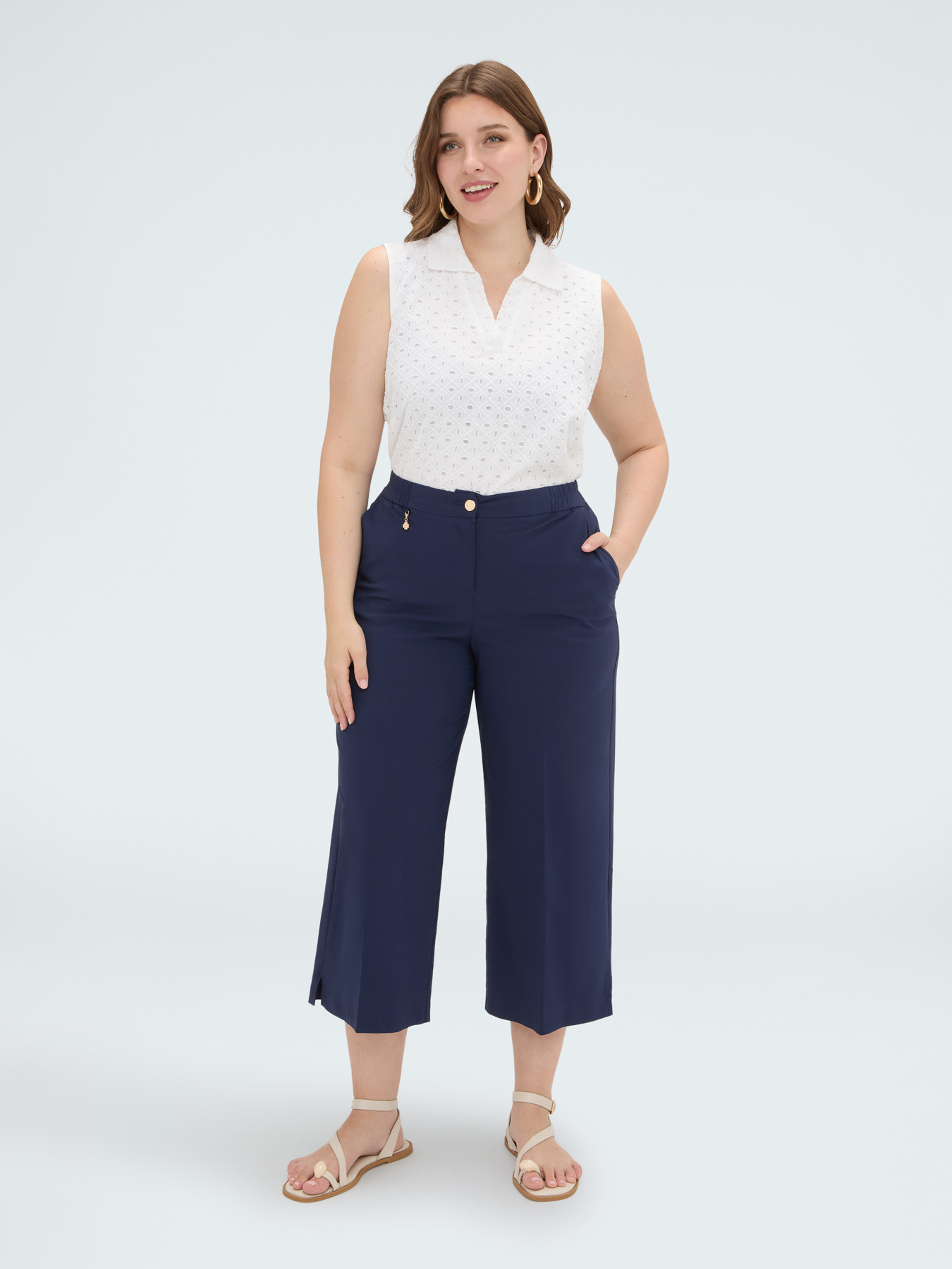 Pantalon court l&eacute;ger image number 2