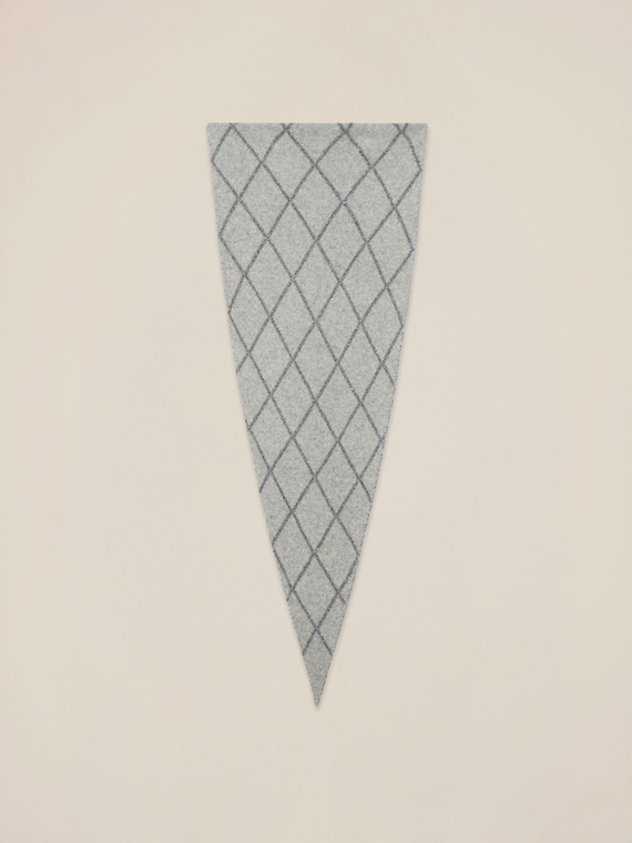 Scarf with lurex embroidery