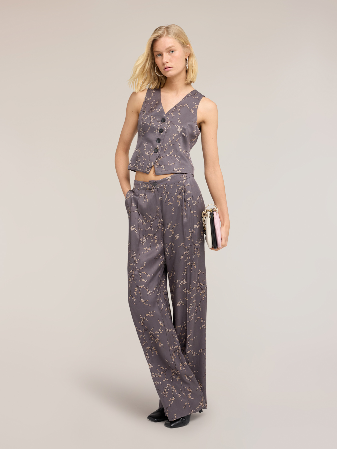 Palazzo-Hose aus Viskose-Twill mit Blumendruck image number 0