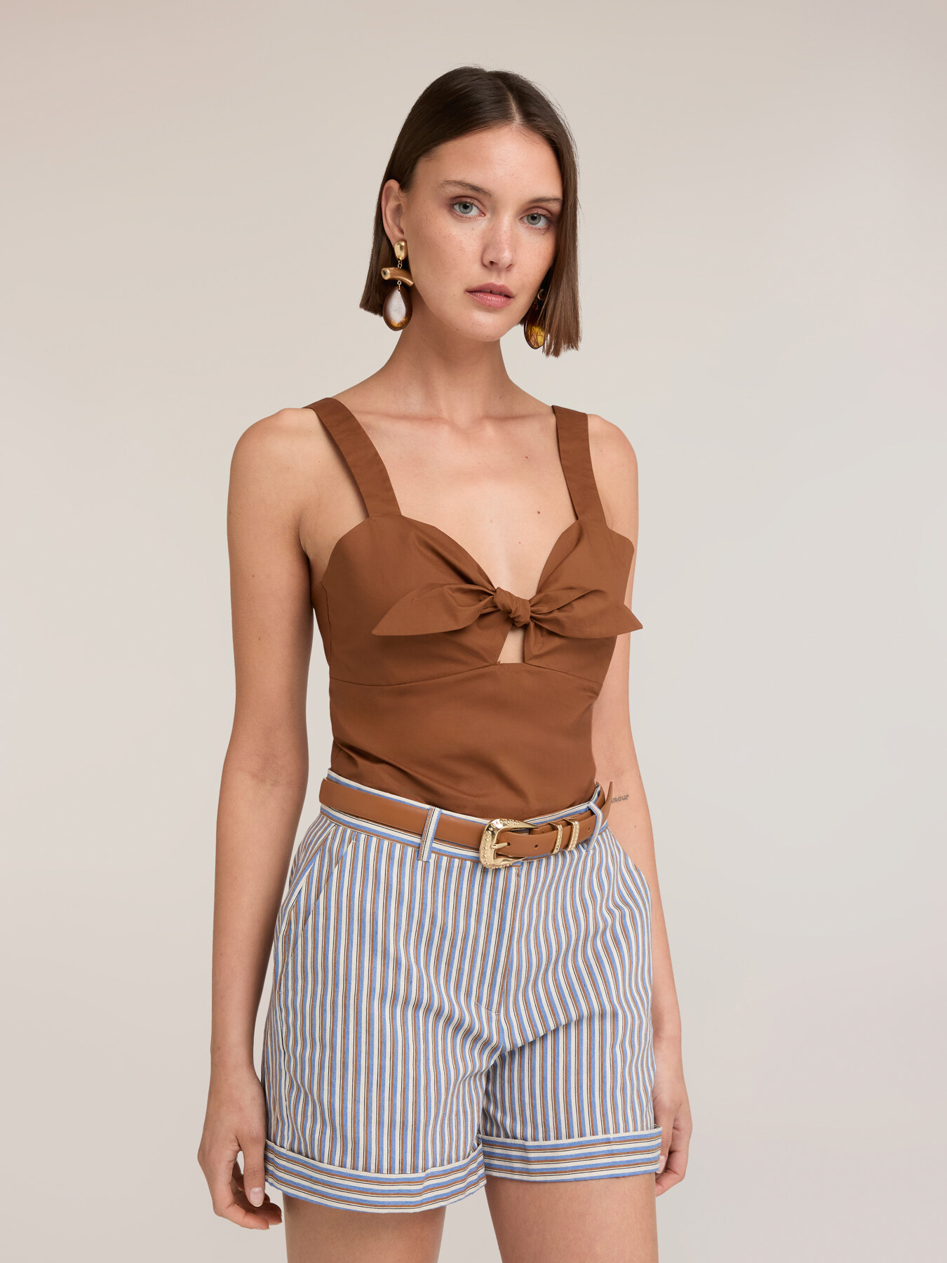 Cropped top with bow image number 2