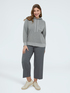 Sweatshirt aus Strick mit verzierter Tasche image number 0