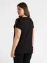 T-Shirt mit gesticktem Schriftzug image number 1