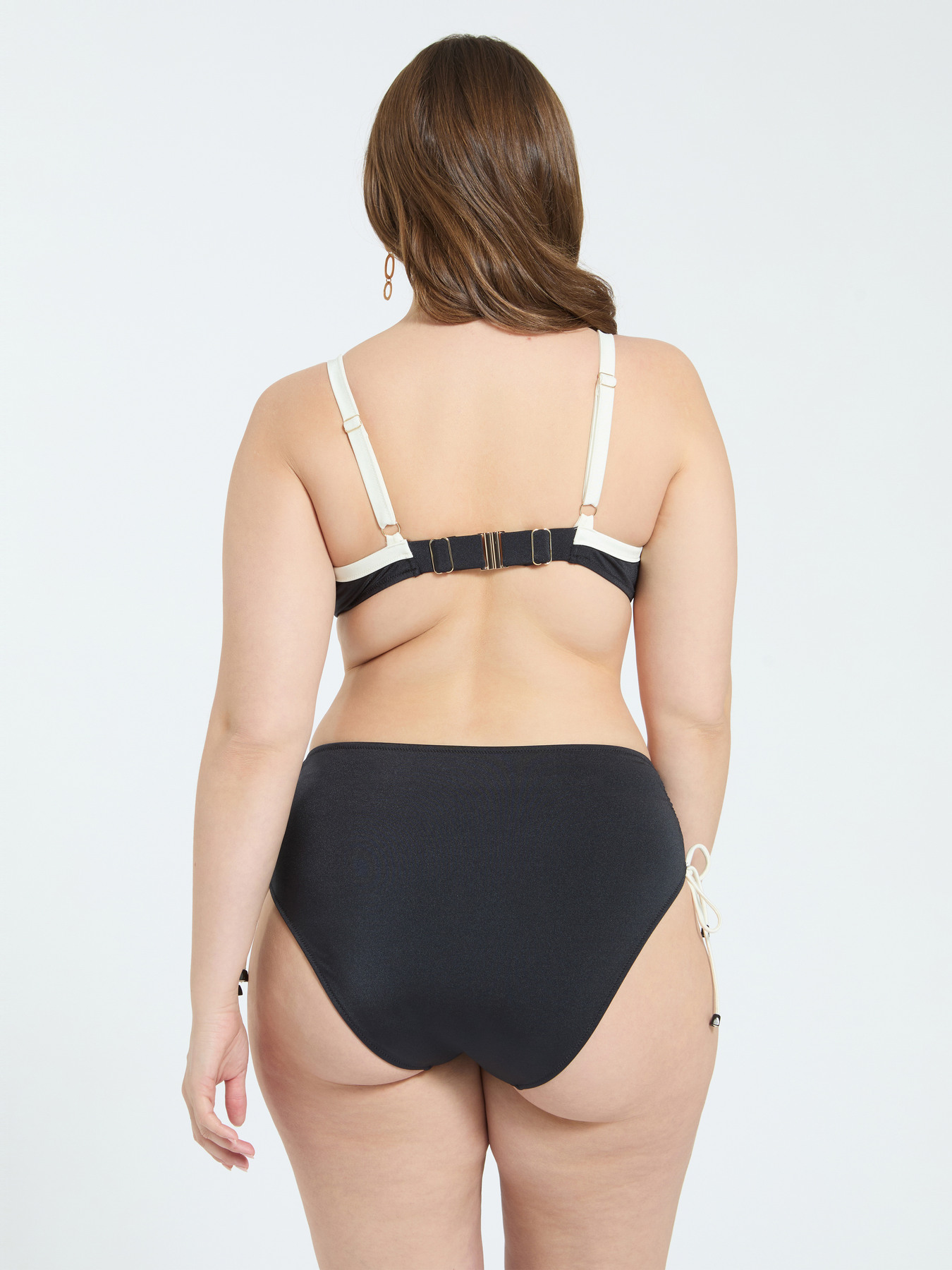 Zweiteiliger Bikini mit Kontrastdetails image number 1