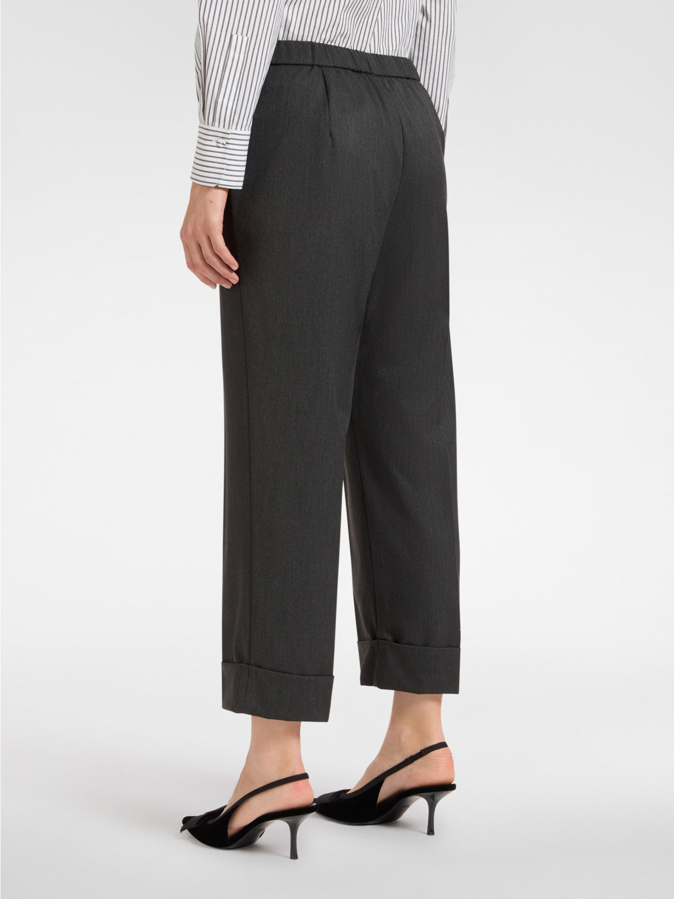 Pantaloni cropped con risvolto image number 1