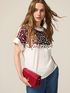 T-shirt in jersey con paillettes image number 3