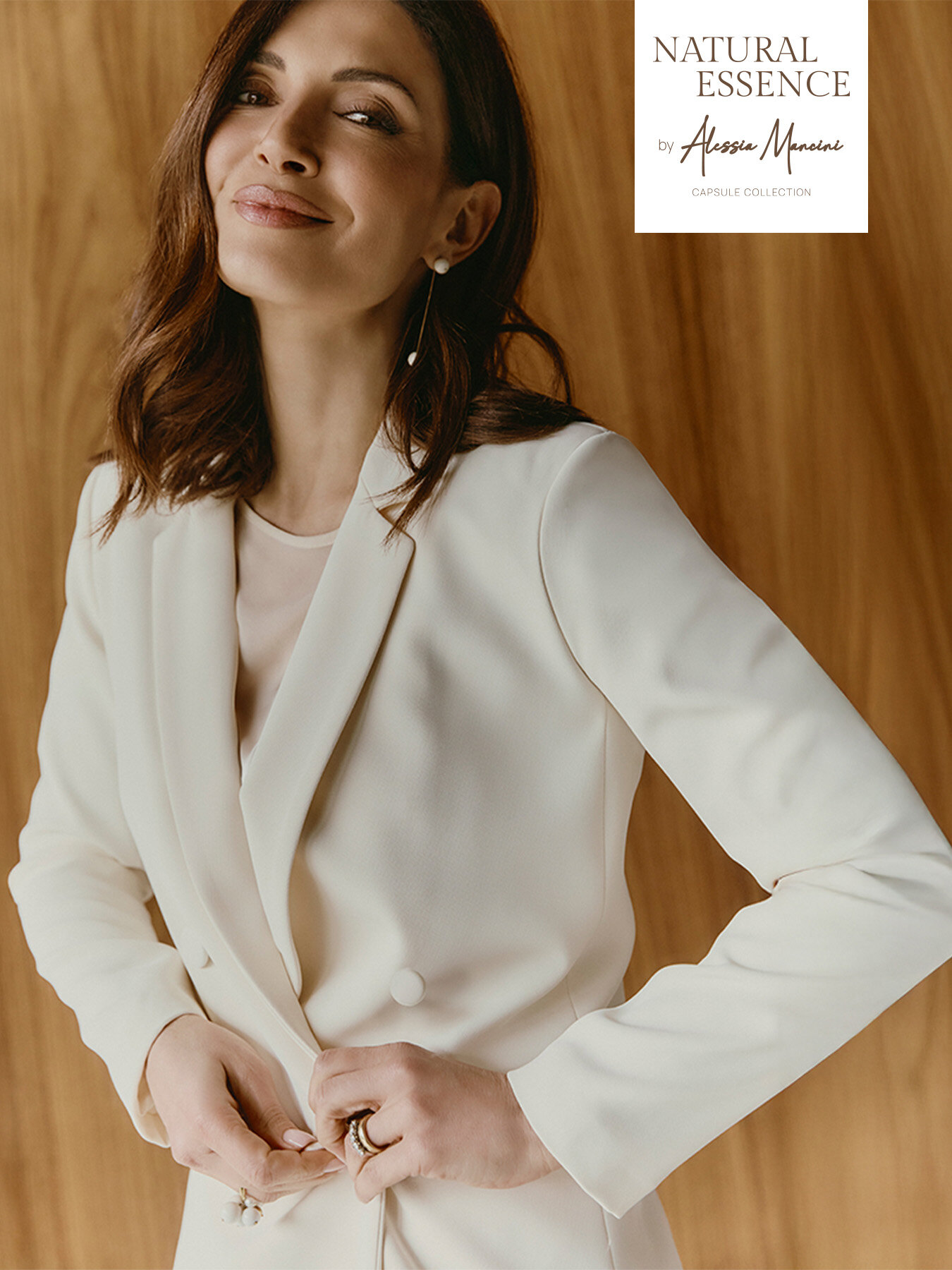 Double-breasted blazer in crepe fabric image number 0