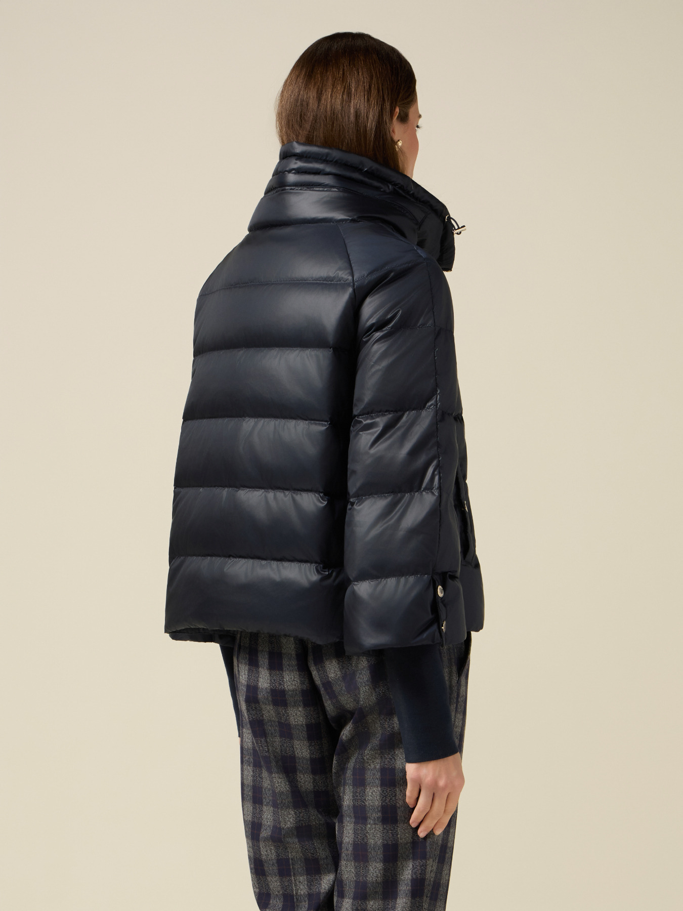 Piumino corto in vera piuma image number 1