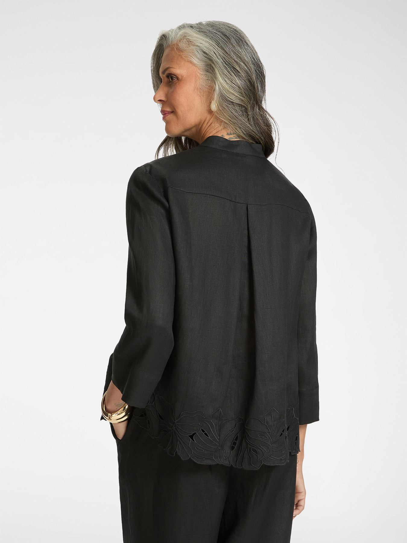 Linen shirt with embroidery image number 1