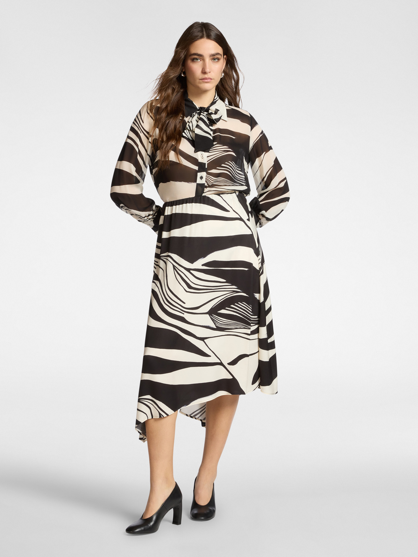 Camisa de georgette estampada con lazo image number 2