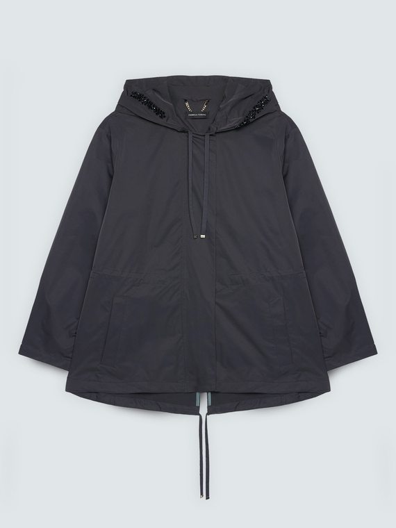 Parka with hood and appliqu&eacute;s