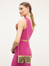 Einschultriges Kleid mit Kräuselungen image number 2