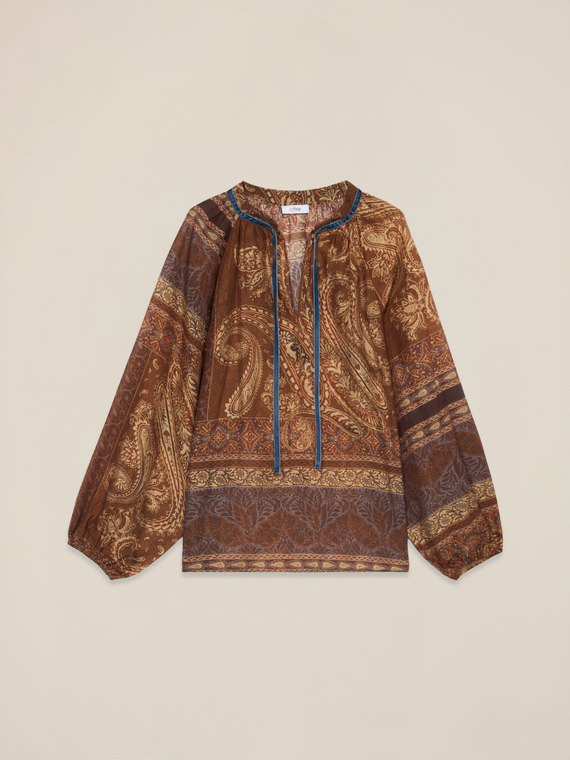 Gemusterte Bluse mit Schleife
