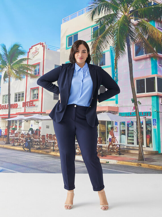 Crepe scuba fabric carrot fit trousers