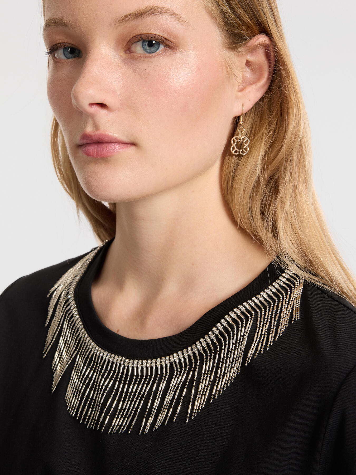 T-shirt with rhinestone fringe image number 3