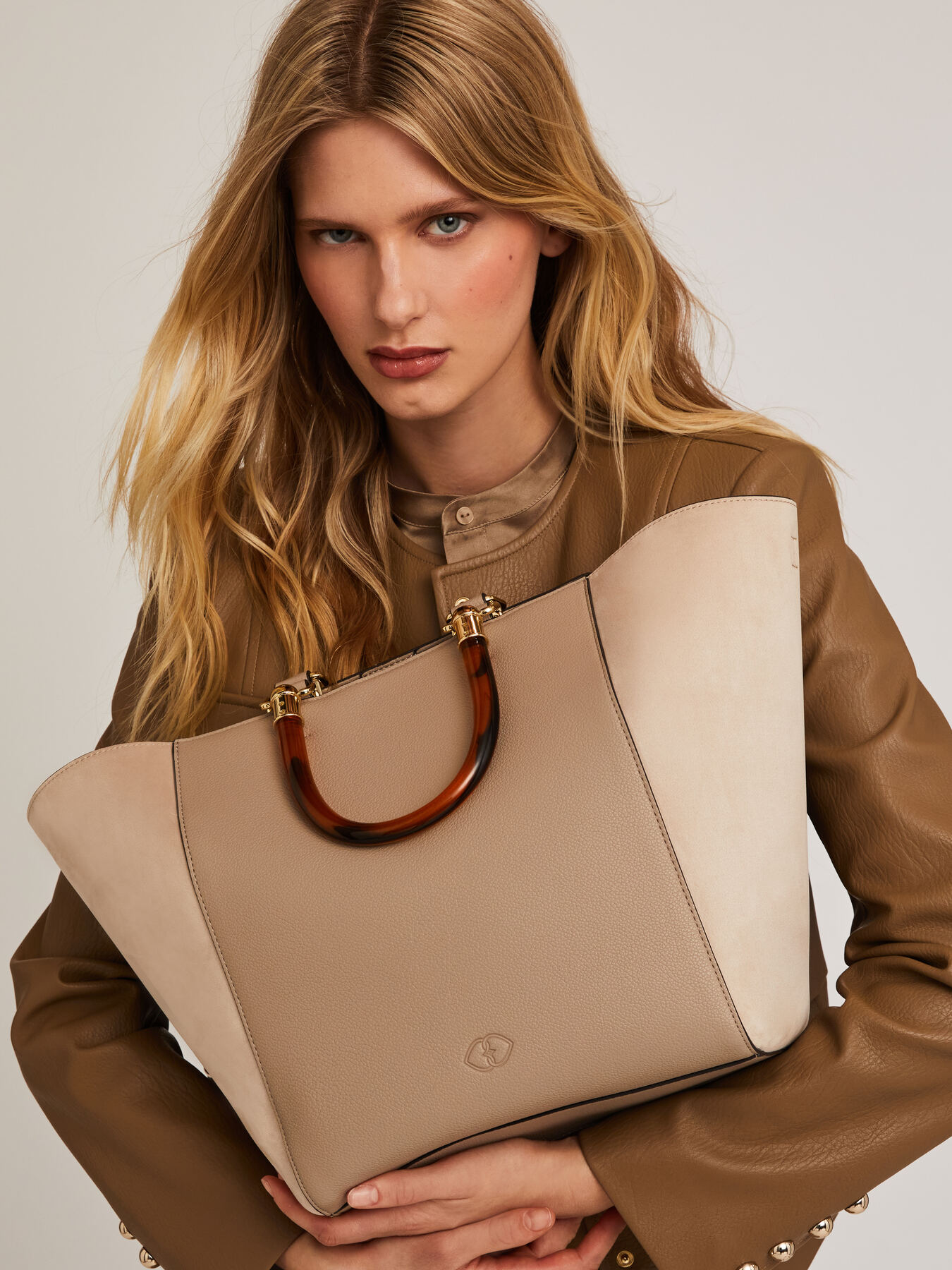 Shopping bag con doppi manici image number 0