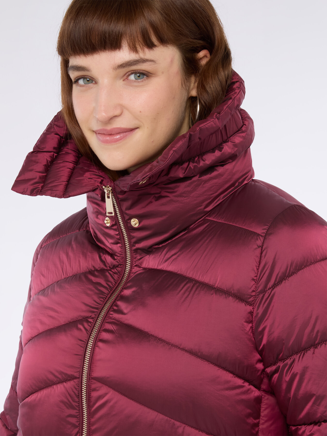 Down jacket with high collar image number 3