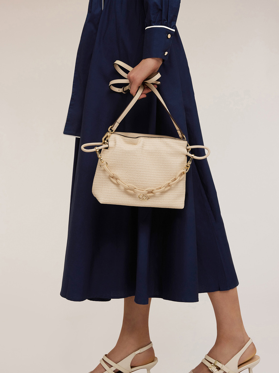 Curly bag made with woven armure effect cloth