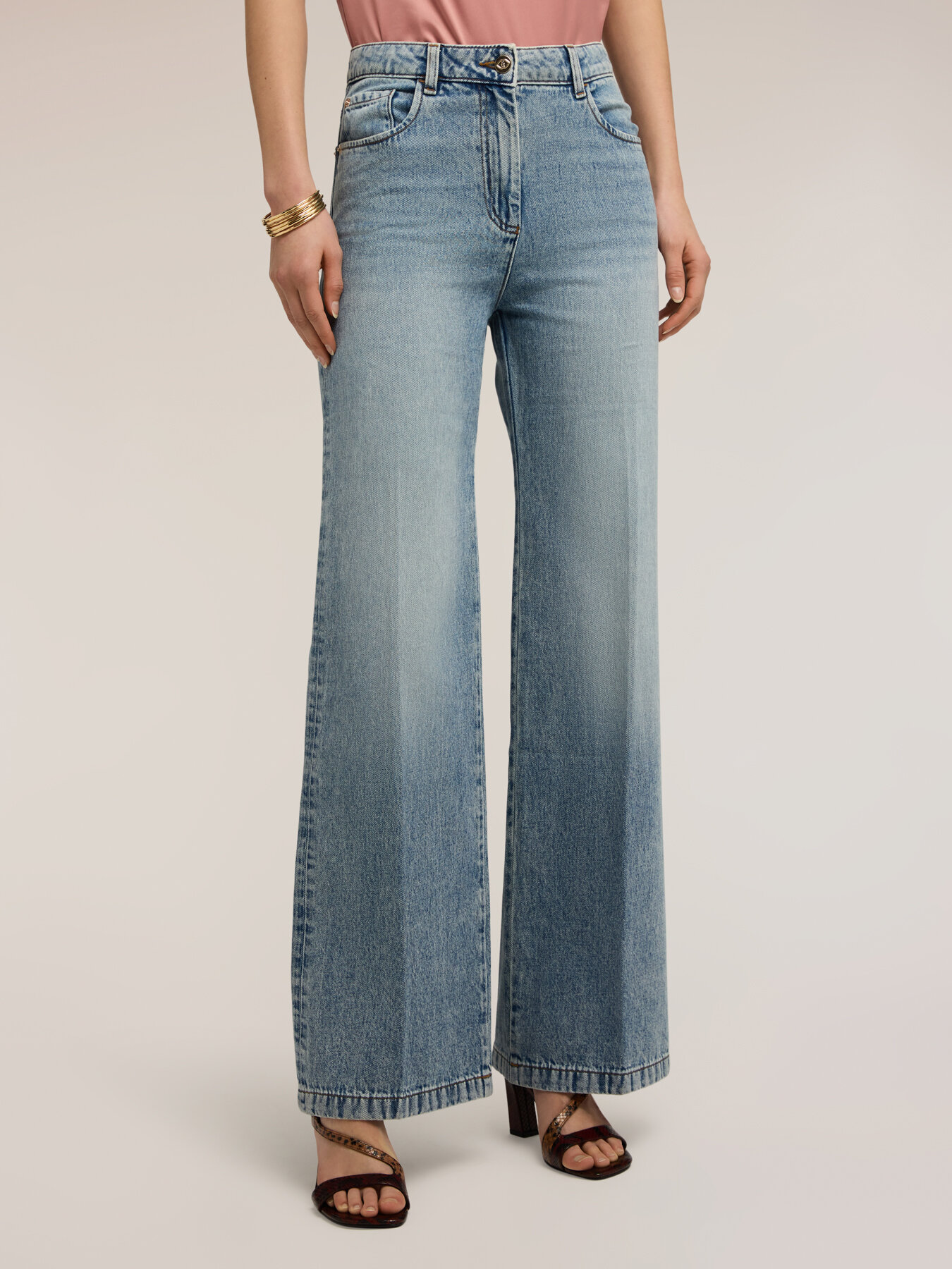 Wide leg jeans image number 2