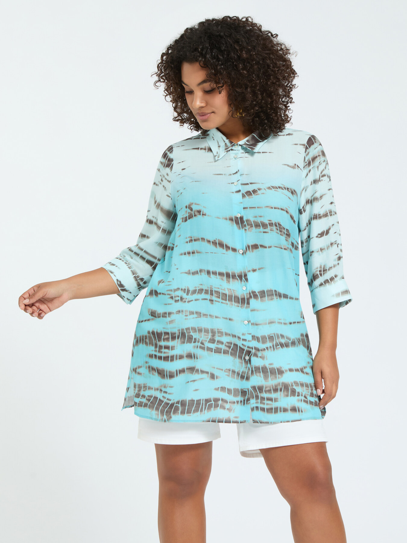 Faded animal print shirt image number 5