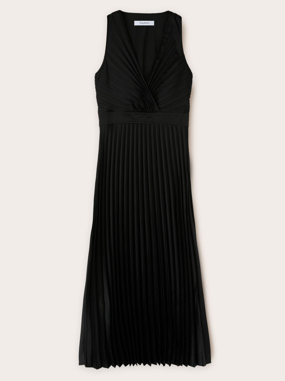 Pleated midi dress with back cut-out