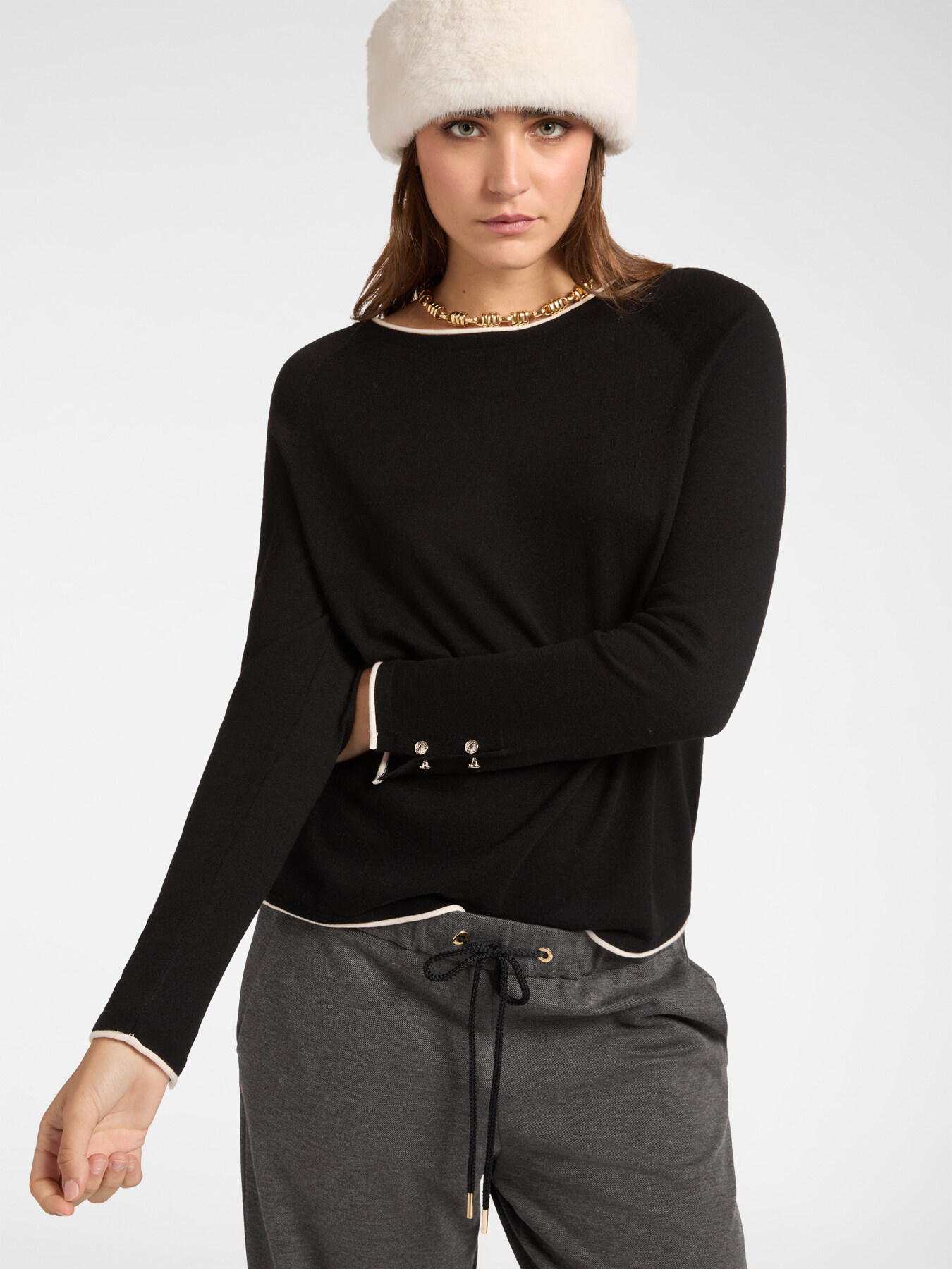 Maglia con bordo a contrasto image number 0