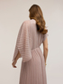 Langes plissiertes Kleid in Metallic-Optik image number 3