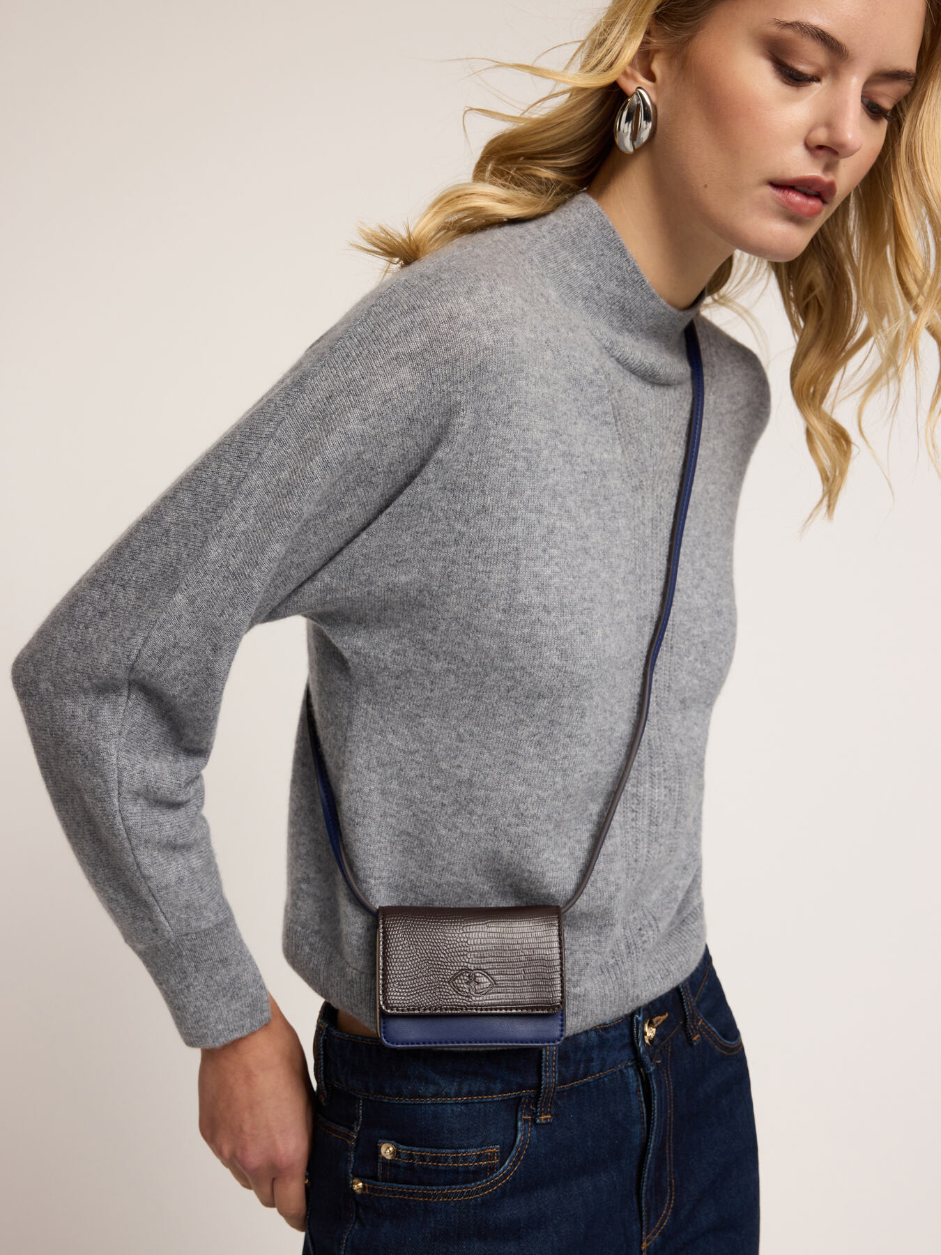 Dokumentenmappe aus beschichteter Textilie image number 0