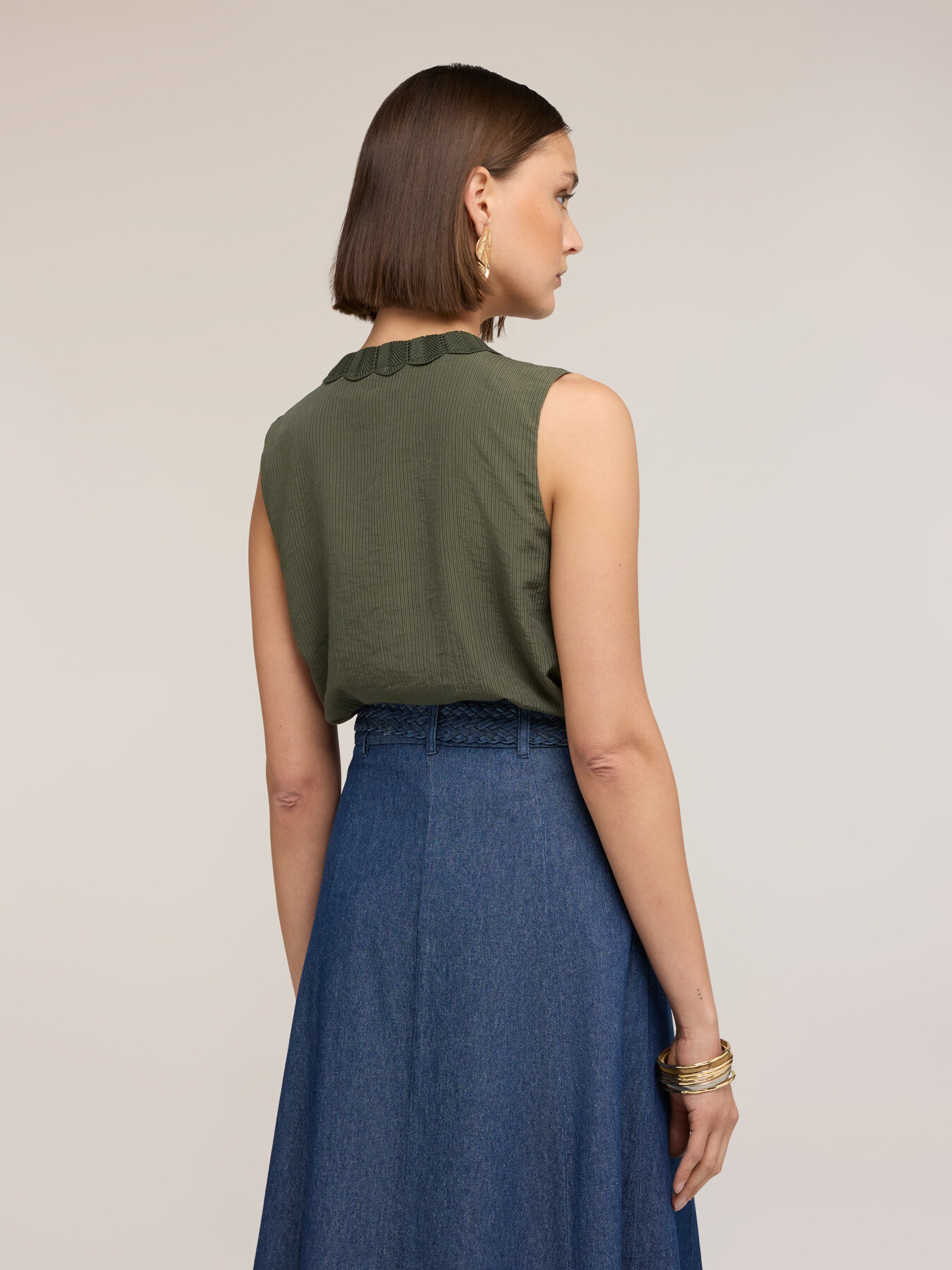 Mixed lyocell top with knit edges image number 1