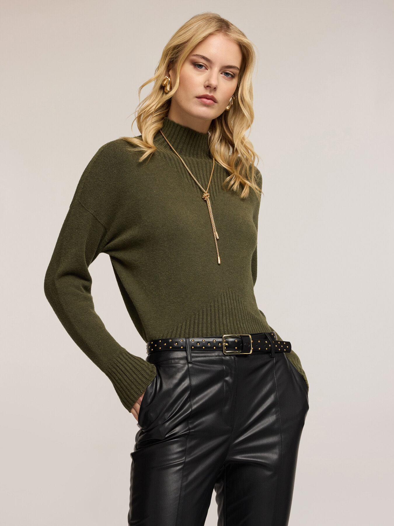 Pulover cu guler &icirc;nalt nervurat din viscoză image number 0